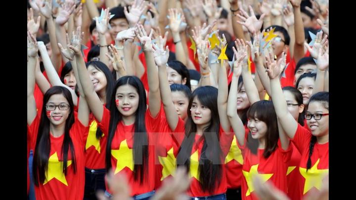 Từ 4 kiểu áo sơ mi dìm dáng, xỉn đến chiến lược content: Hotspot Matrix chia sẻ